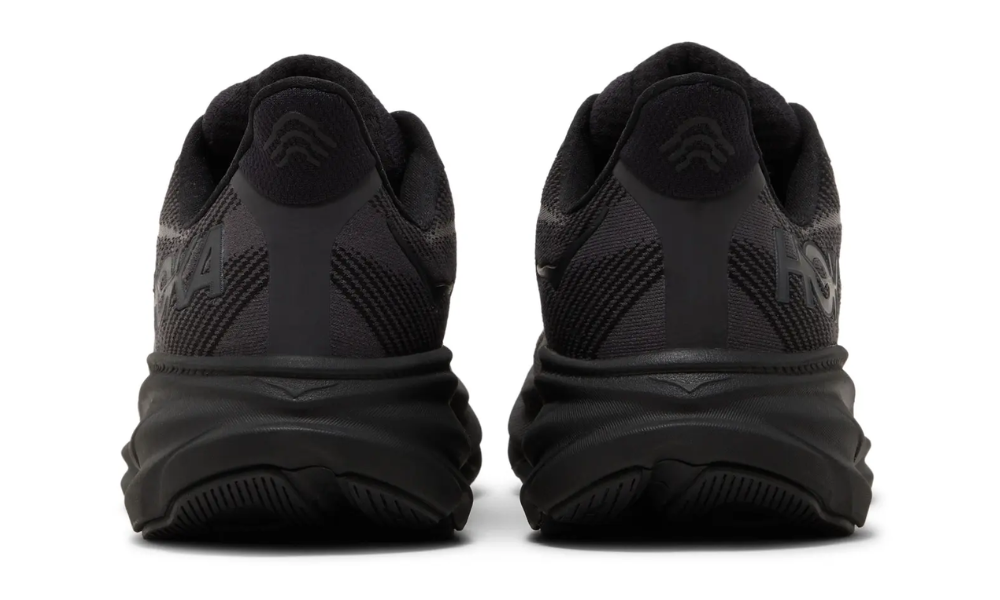Hoka Clifton 9 'Black'