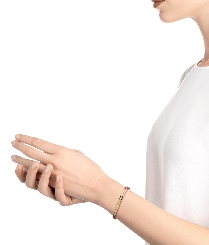 Bob Rollers Cara yellow gold bracelet set with pavé diamonds on the spiral