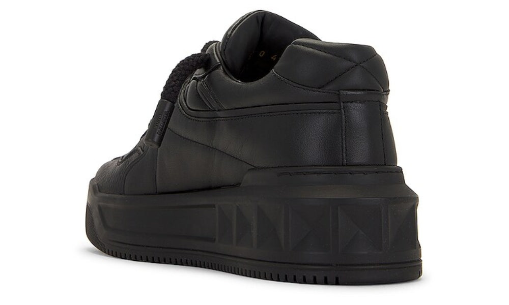 Valentino One Stud XL Low 'Black'