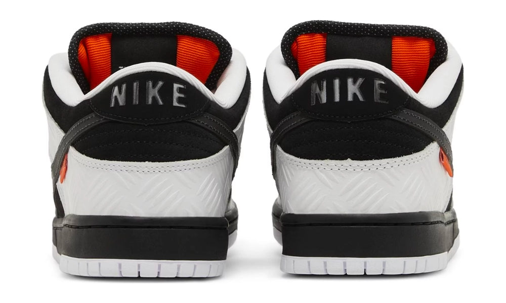 TIGHTBOOTH x Dunk Low SB