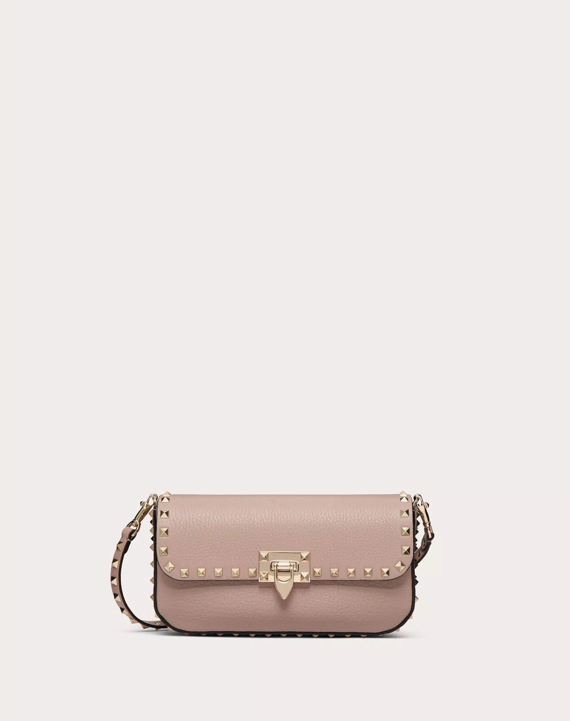 VALENTINO GARAVANI ROCKSTUD SHOULDER BAG IN GRAINY CALFSKIN POUDRE