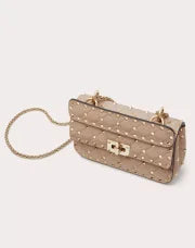 SMALL NAPPA ROCKSTUD SPIKE BAG POUDRE
