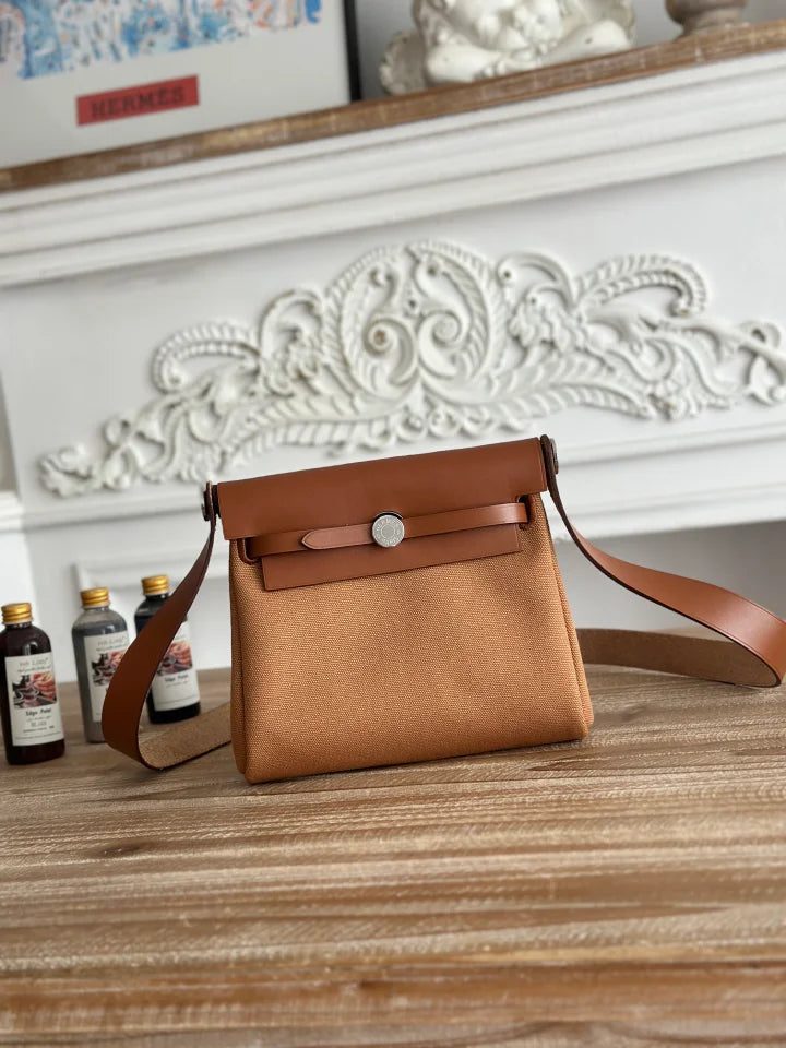 H mini herbag