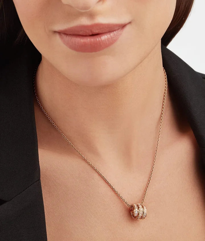 Bob snake elegant rose gold pendant necklace set with full pavé diamonds