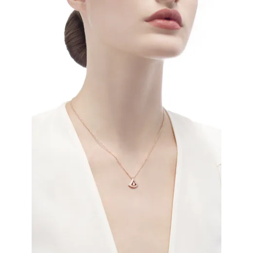 Bob Divas Dench rose gold necklace