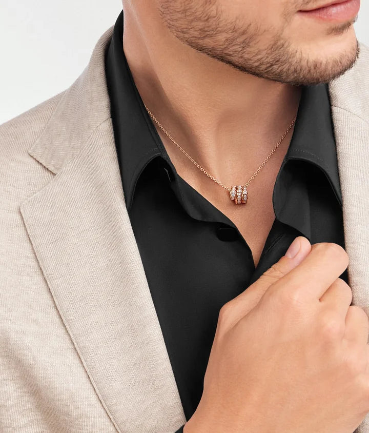 Bob snake elegant rose gold pendant necklace set with full pavé diamonds