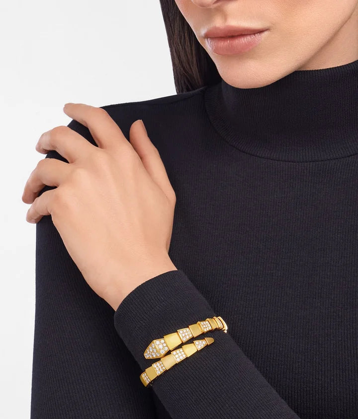Bob snake Huppert yellow gold bracelet set with diamonds