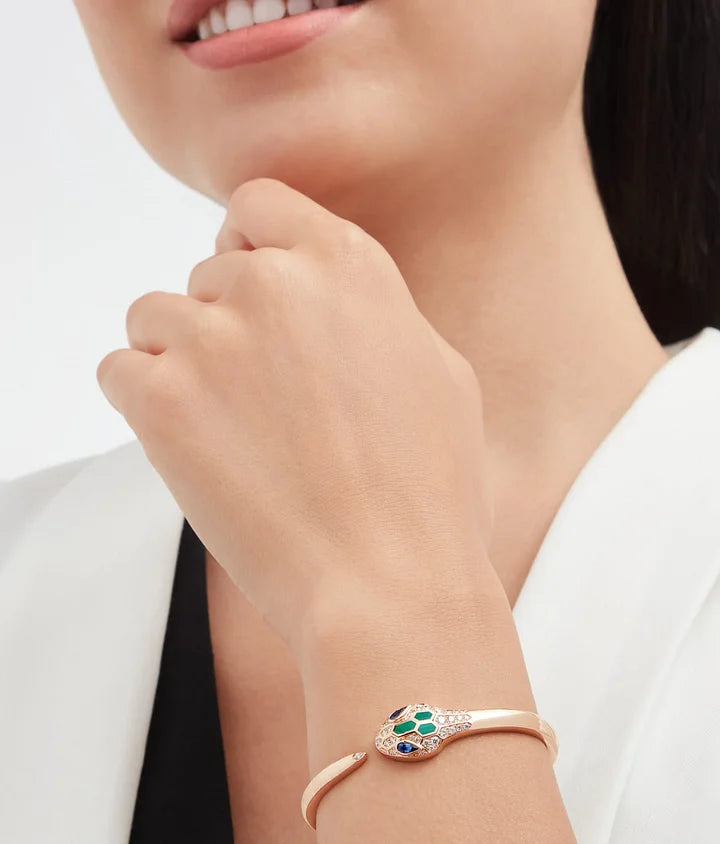 Bob snake fad rose gold bangle bracelet set with blue sapphire eyes