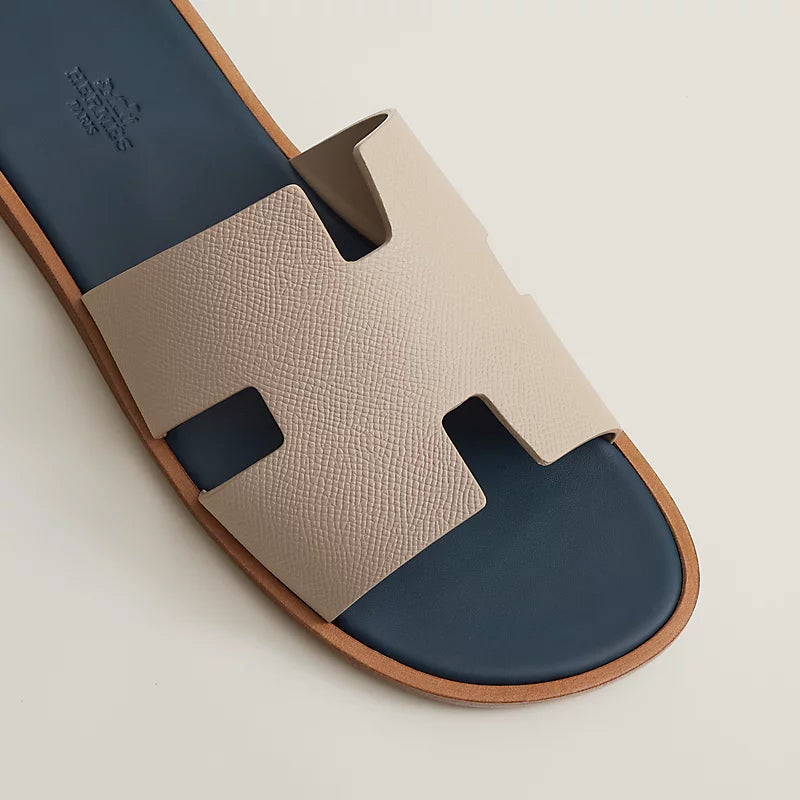 Hermes Izmir sandal blanc gomme / bleu céleste